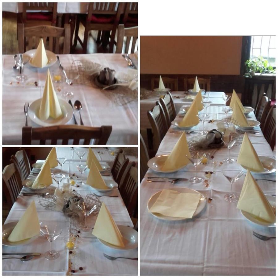 Penzion A Restaurace U Mamy Hotel Frýdek-Místek Kültér fotó